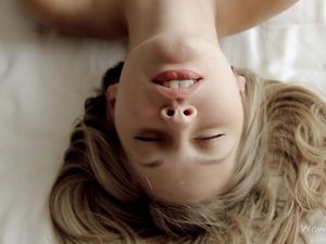 Sexy Orgasm Face On The Solo Masturbating Girl