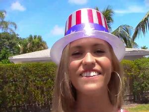 Body Painted Babe Sucking And Fucking Outdoors